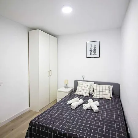 Apartamento Heroes De Sostoa Malaga Exterior photo